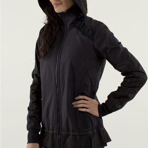 Lululemon Run: Bandit Jacket in black